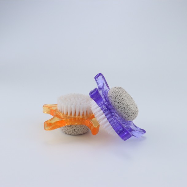 Plastic Nail Brush: Essential for Cleanliness and Hygiene